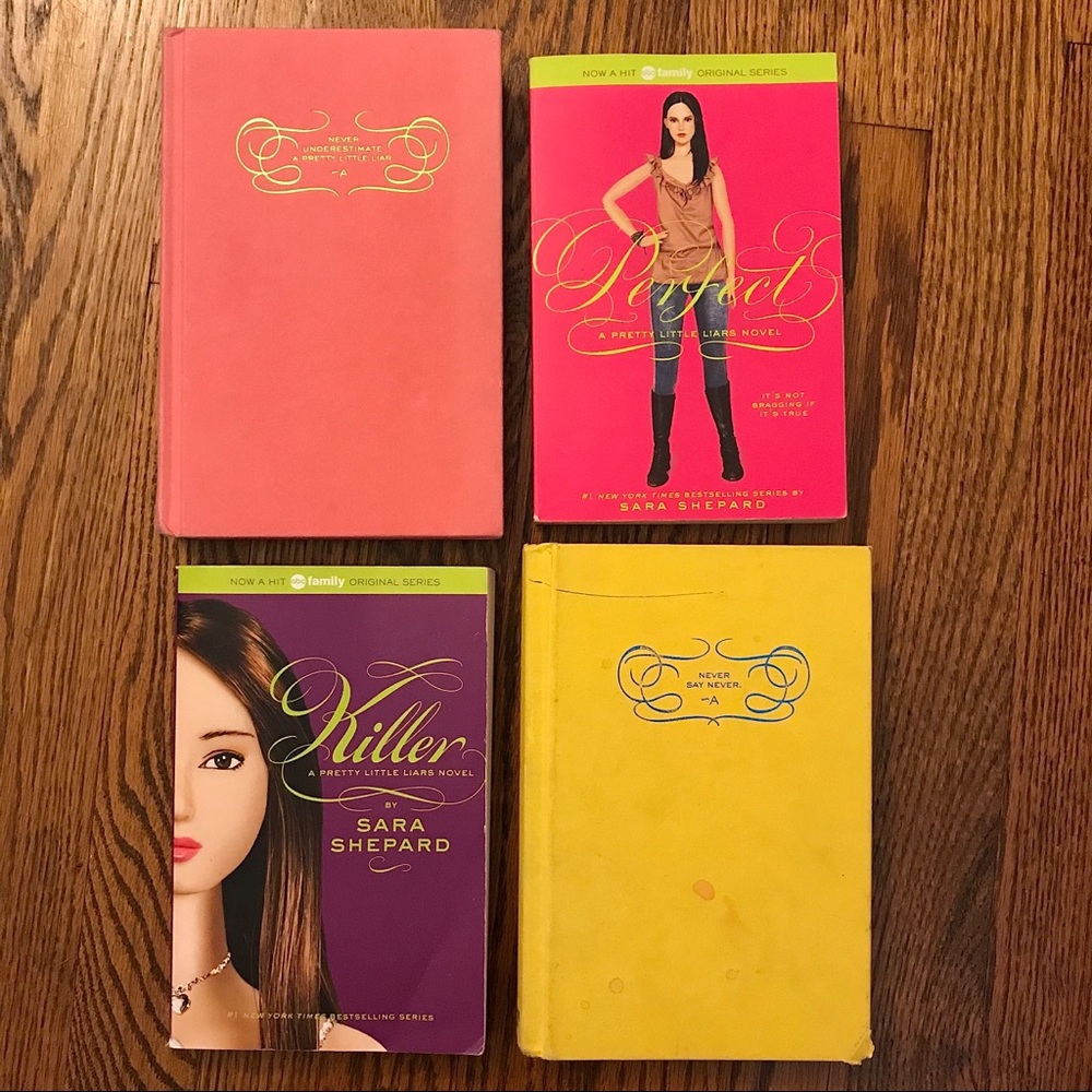 Pretty Little Liars Books Set of 4 by Sara Shepard